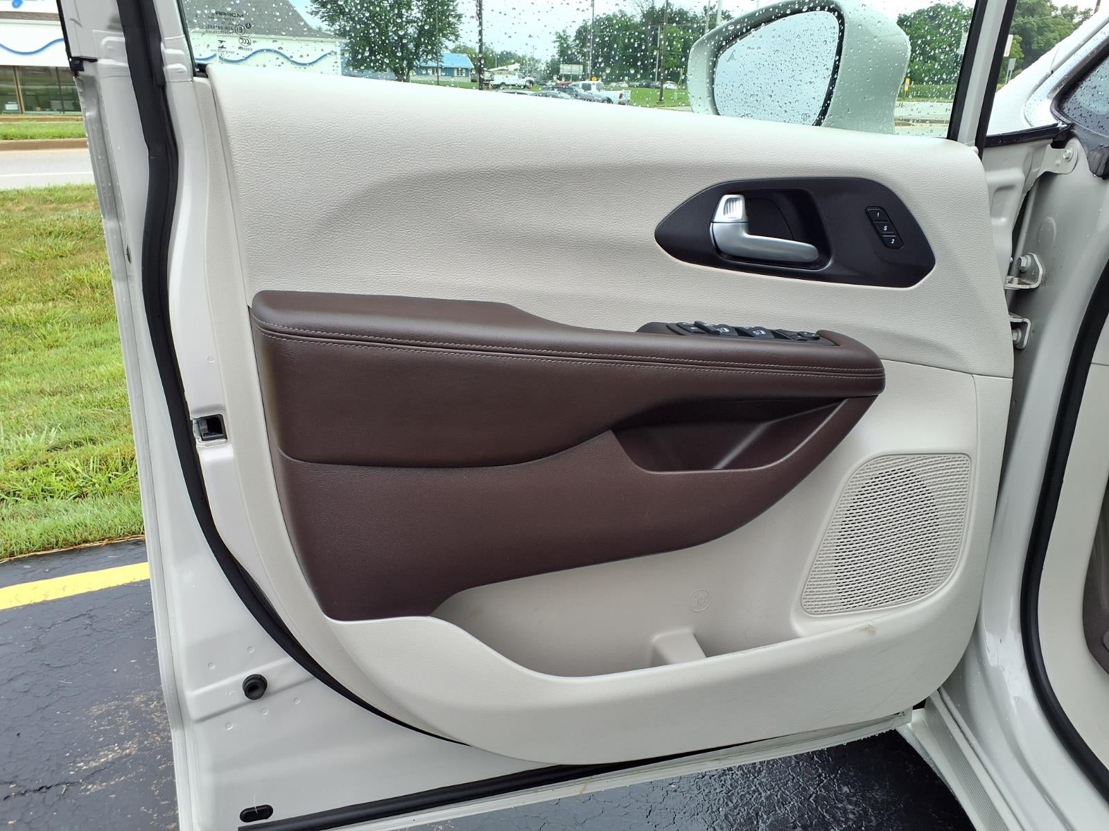 2020 Chrysler Pacifica Touring L Plus