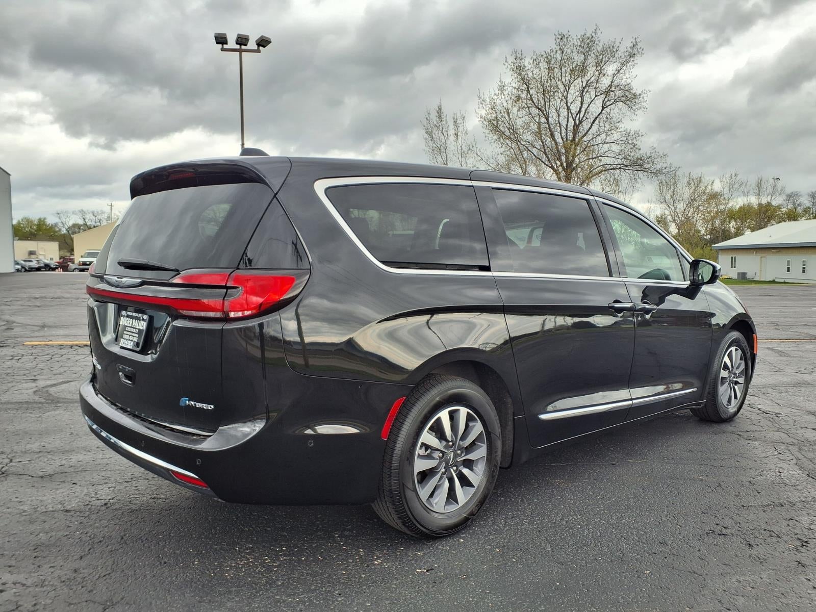 2023 Chrysler Pacifica Hybrid Limited