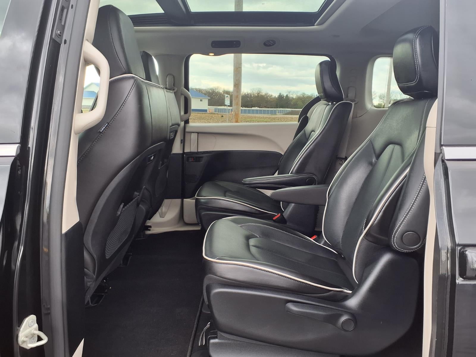 2023 Chrysler Pacifica Hybrid Limited
