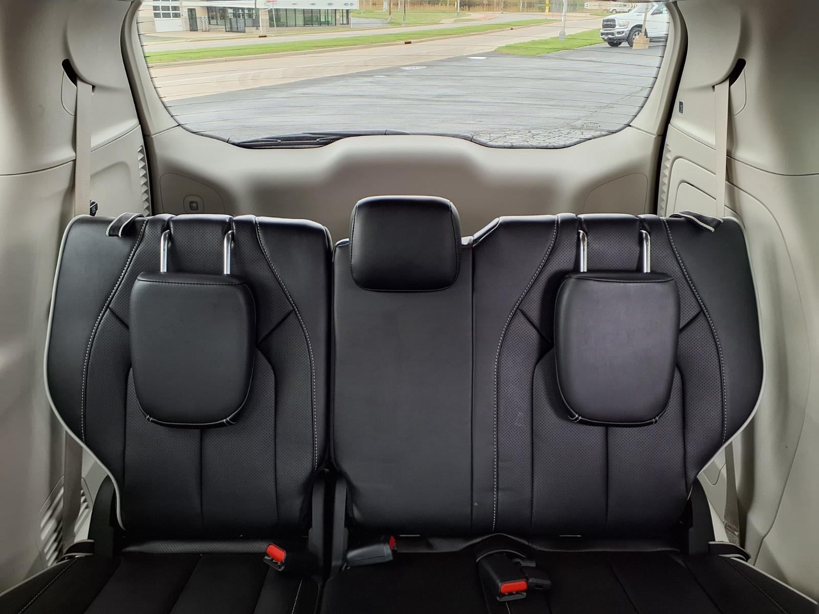 2023 Chrysler Pacifica Hybrid Limited